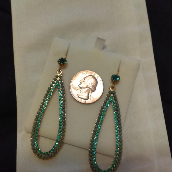 Aqua stone and bead dangle earrings - Picture 2 of 2